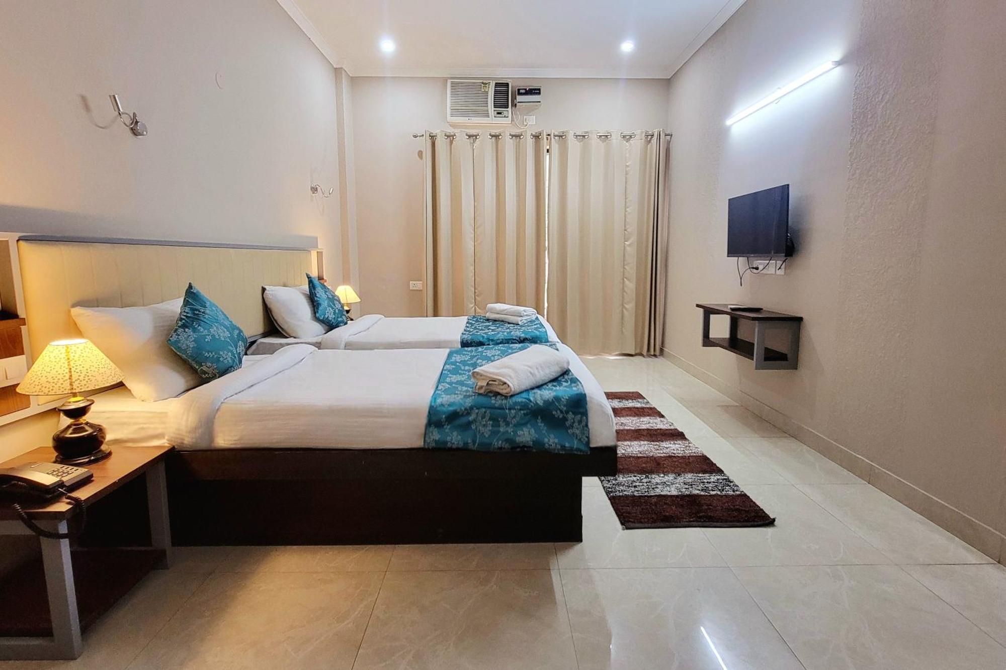 Vamsor Heights 1047 Hotel Gurgaon Luaran gambar