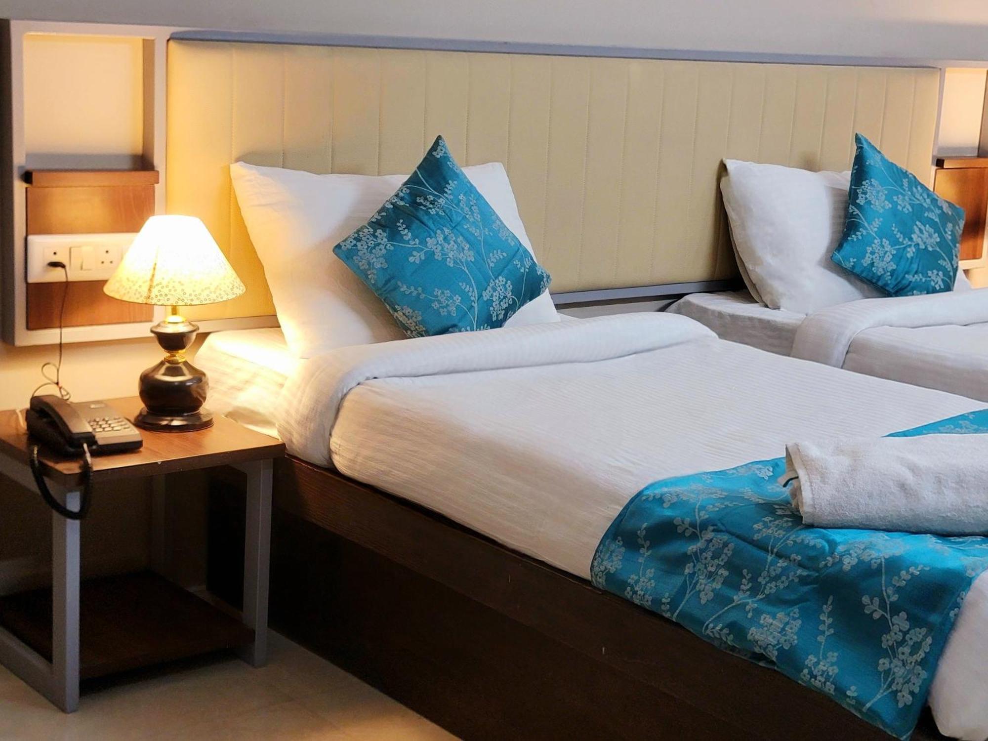Vamsor Heights 1047 Hotel Gurgaon Luaran gambar