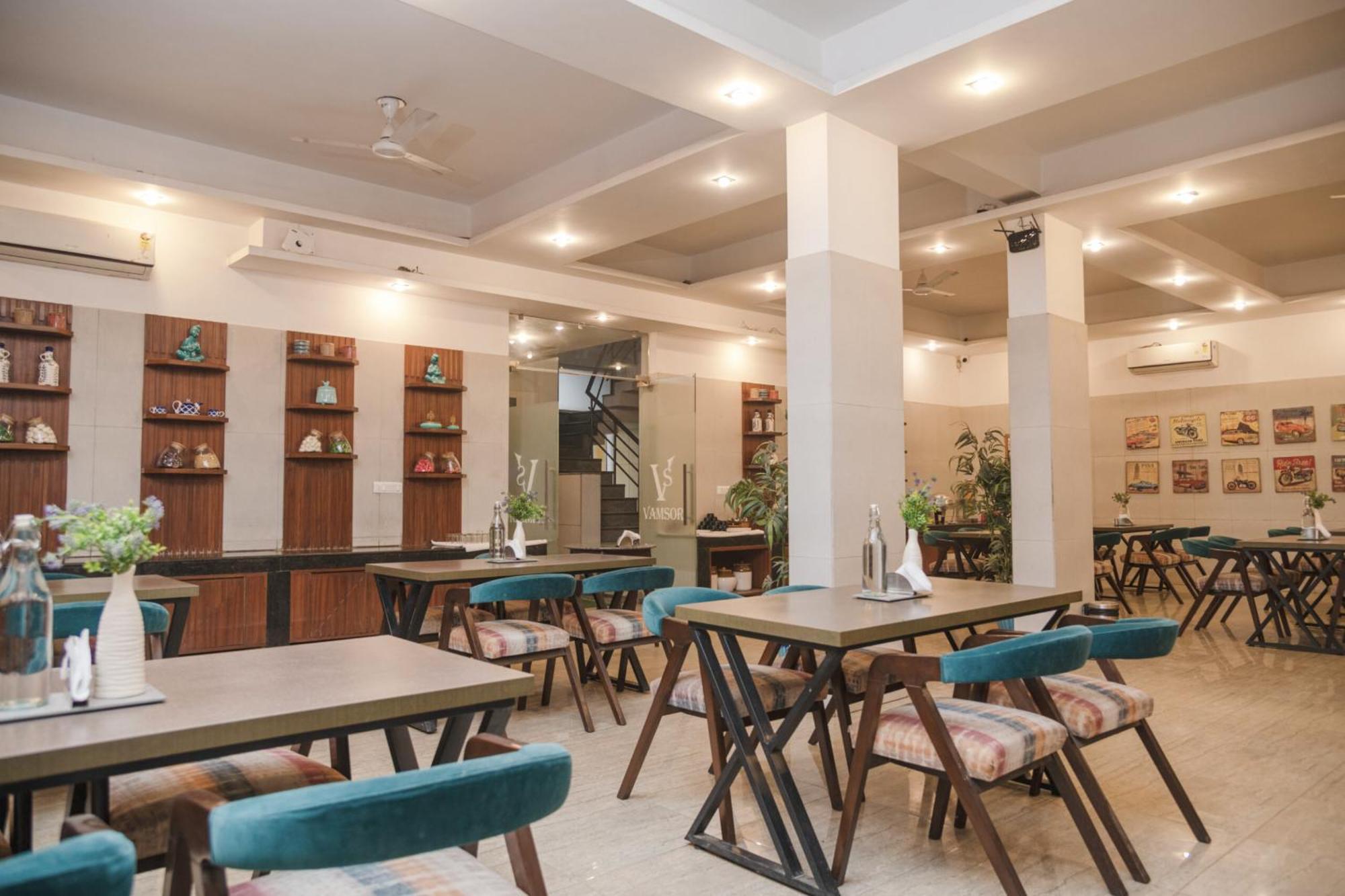 Vamsor Heights 1047 Hotel Gurgaon Luaran gambar